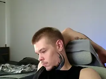 Stripchat Free Live Porn of DENIS_HERE