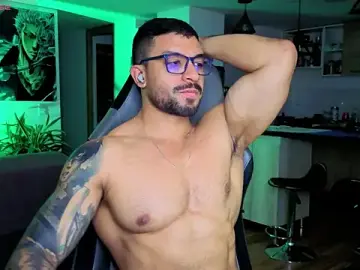 Stripchat Adult Webcams of Michael_Diamond