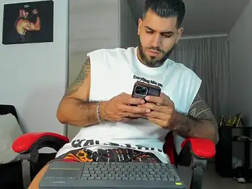 Stripchat Free Porn Cam of SamirHazard97