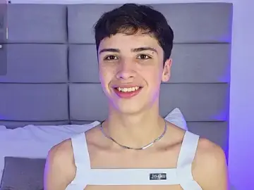 Stripchat Live Porn of JoshClaarktt