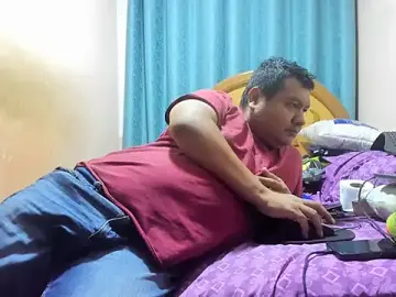 Stripchat Free Porn Cam of nakedlima