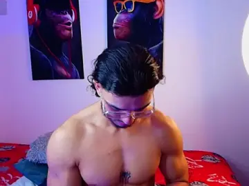 Stripchat Live Sex of IamAxel03