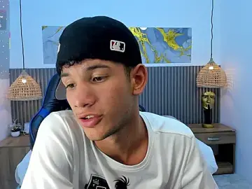 Stripchat Watch Live Sex Cams of JDWhite18