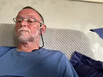 Stripchat Sex Cam of Moonraker64