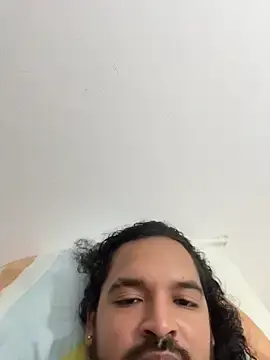 Stripchat Live Sex Cam of Deiby_Fernandez