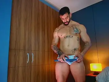 Stripchat Adult Webcams of massimo_visconti