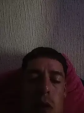 Stripchat Live Sex Cam of Junior_47