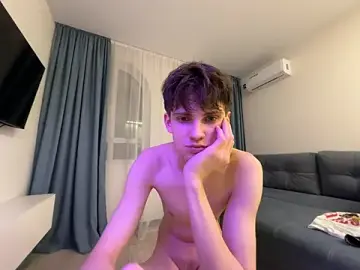 Stripchat Free Live Porn of Ryann_Desire