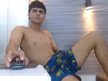 Stripchat Free Live Porn of LeleHott01