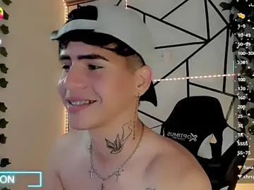 Stripchat Live Porn of Tayson_Rivers