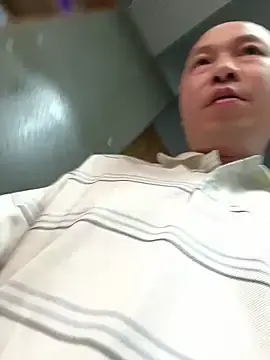 Stripchat Live Sex Cam of yichengm
