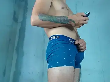 Stripchat Live Porn of David_smile23