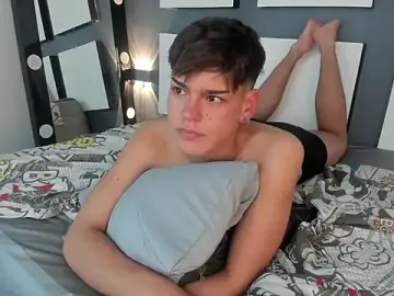 Stripchat Live Porn of Keff-andrew34