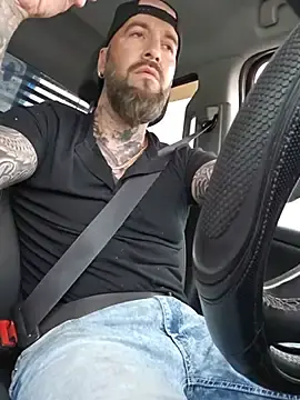 Stripchat Live Sex Cam of Beardedtattood