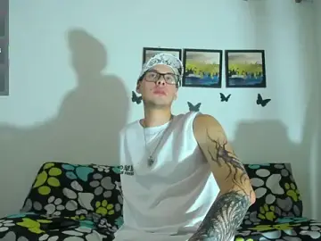 Stripchat Adult Webcams of Vlad__night