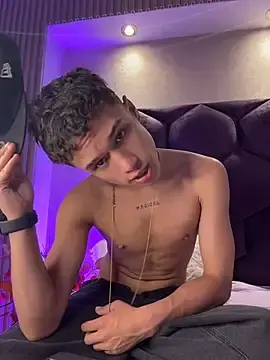 Stripchat Best Webcam of Dominik_Souza