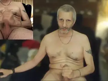 Stripchat Nude Webcam of maxdaddy690
