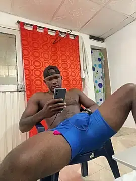 Stripchat Watch Live Sex Cams of Dark_Titan19