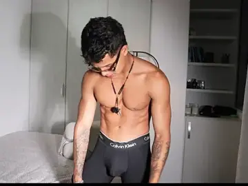 Stripchat Free Live Porn of Paradise_boy__