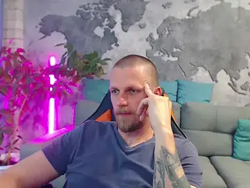 Stripchat Free Porn Cam of VikingChrisss