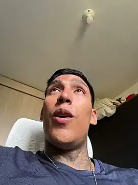 Stripchat Sex Cam of sendfer