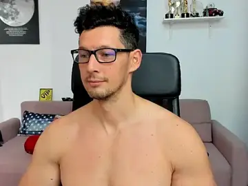 Stripchat Live Sex Cam of BrutusK08