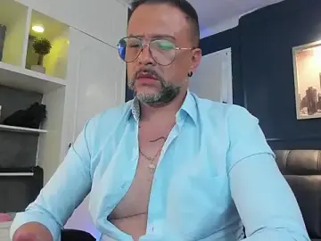 Stripchat Free Live Porn of MrFrank_tattoo