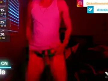 Stripchat Adult Webcam of Dickeddownunder_official