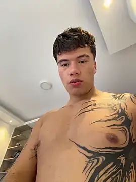 Stripchat Free Live Porn of Logan_smith1