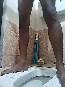 Stripchat Live Sex Cam of bigthickjunk