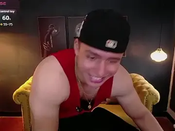 Stripchat Live Sex Cam of deivid_parker