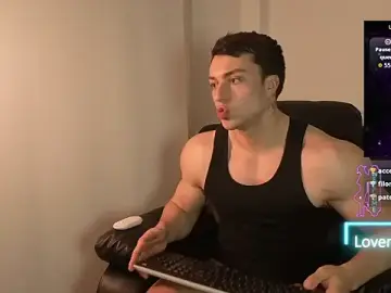Stripchat Free Porn Cam of Benicio07