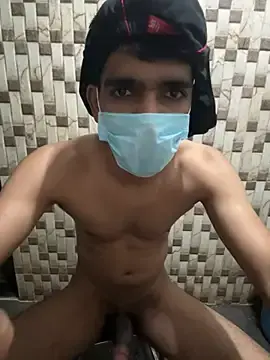 Stripchat Live Porn of Naughtytomboy78