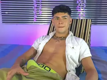 Stripchat Watch Live Sex Cams of CamiiGuzmanX