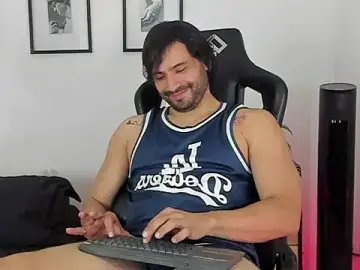 Stripchat Free Live Porn of Dereck_vega