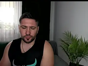 Stripchat Adult Webcam of Gold_Alpha_Boy