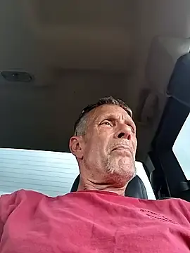 Stripchat Free Porn Cam of truckdawg2023