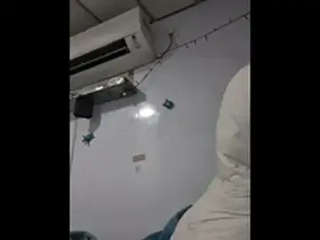 Stripchat Live Sex Cam of Buster-Jam