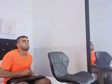 Stripchat Sex Cam of TristanStone3