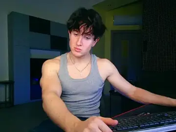 Stripchat Live Porn of ChristianLevine_