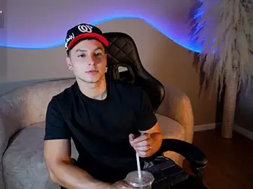 Stripchat Private Sex Chat of Noah_Clarkk