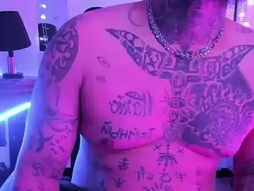 Stripchat Live Sex Cam of TattooedKlavel