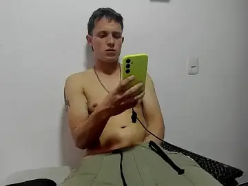 Stripchat Live Porn of RyanHorseman