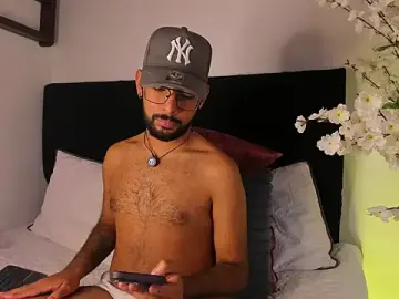 Stripchat Adult Webcams of Paulo_Dasilva_