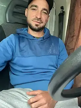 Stripchat Live Porn of 17vio