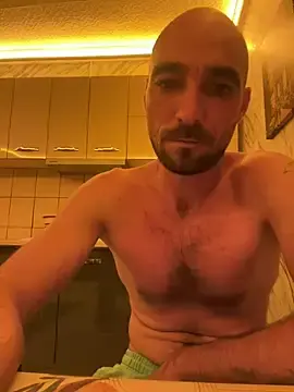 Stripchat Adult Webcam of 17vio