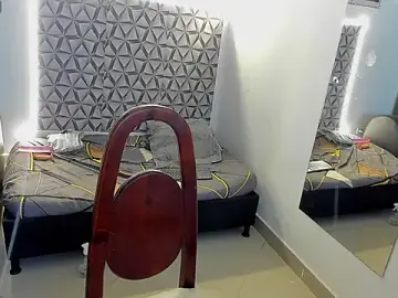 Stripchat Live Sex Cam of Benjamin_lich