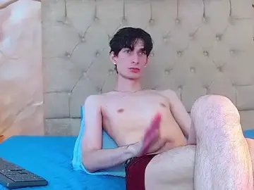 Stripchat Sex Cam of Luke_Carter