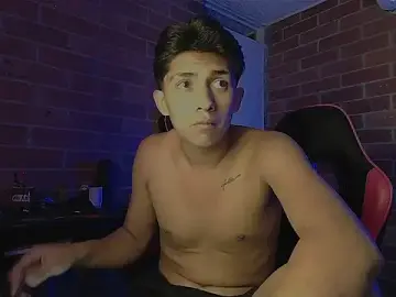 Stripchat Adult Webcam of ethann2_