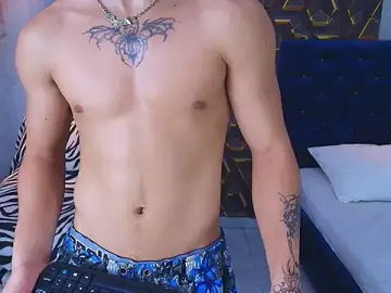 Stripchat Sex Chat of kim_curlyy